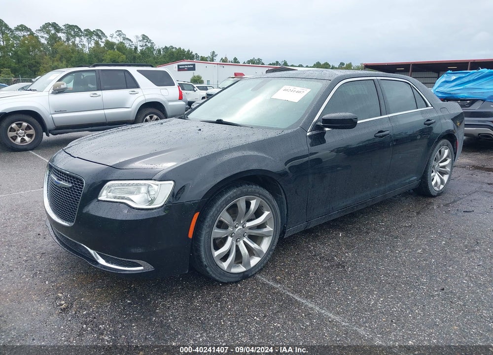 2019 CHRYSLER 300 TOURING L VIN: 2C3CCAAGXKH556132