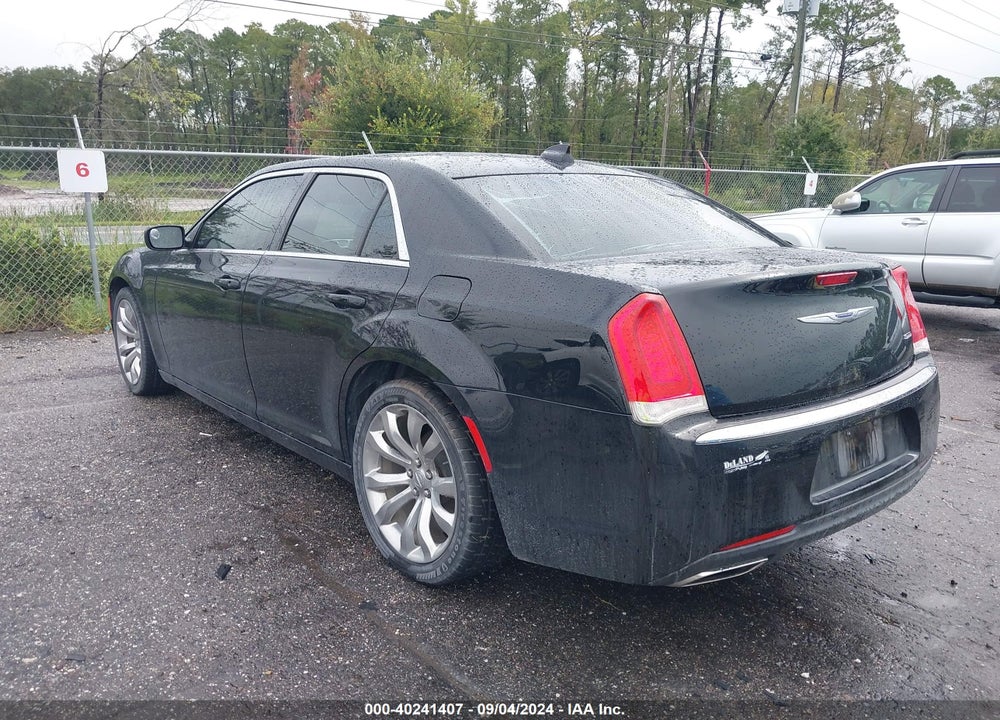 2019 CHRYSLER 300 TOURING L VIN: 2C3CCAAGXKH556132