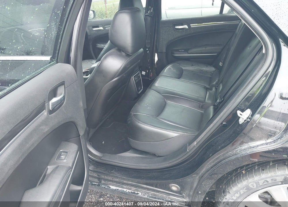 2019 CHRYSLER 300 TOURING L VIN: 2C3CCAAGXKH556132