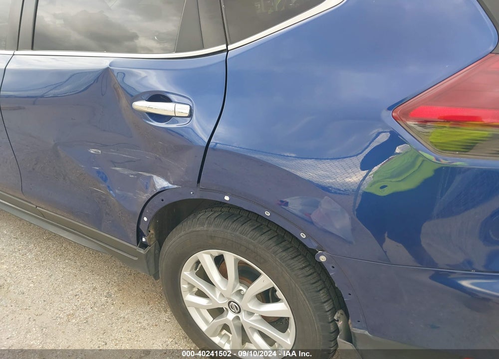 2018 NISSAN ROGUE SV VIN: 5N1AT2MV6JC807695