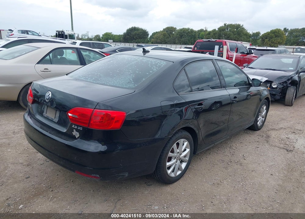 2011 VOLKSWAGEN JETTA 2.5L SE VIN: 3VWDX7AJ8BM317132