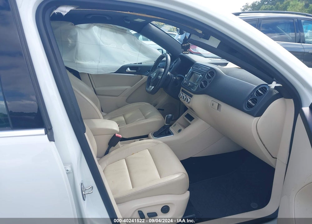 2014 VOLKSWAGEN TIGUAN R-LINE VIN: WVGAV3AXXEW083309