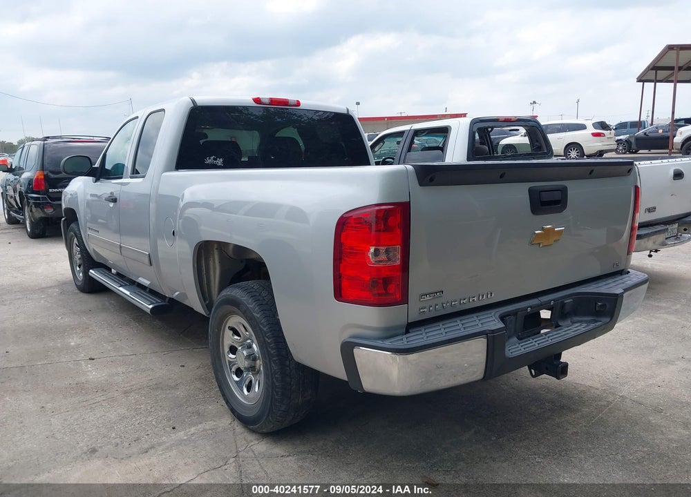 2012 CHEVROLET SILVERADO 1500 LS VIN: 1GCRCREA8CZ281100