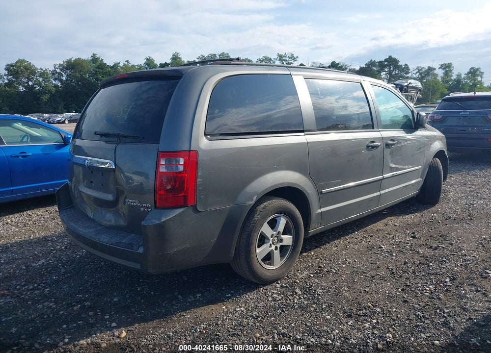 2010 DODGE GRAND CARAVAN SXT VIN: 2D4RN5D11AR411846