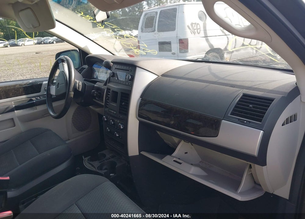 2010 DODGE GRAND CARAVAN SXT VIN: 2D4RN5D11AR411846