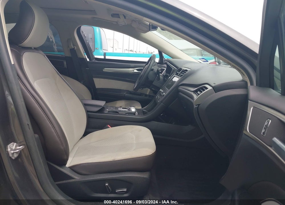 2019 FORD FUSION VIN: 3FA6P0HD4KR198393