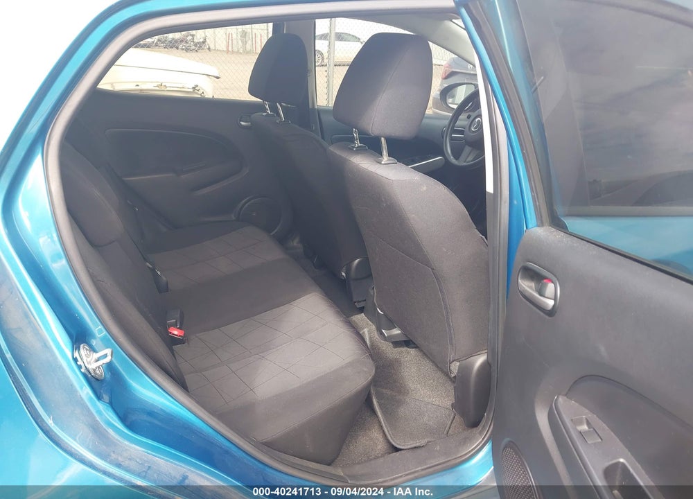 2011 MAZDA 2 SPORT VIN: JM1DE1HY4B0121054