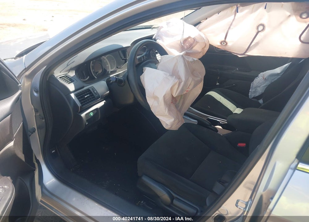 2013 HONDA ACCORD VIN: 1HGCR2F39DA232257