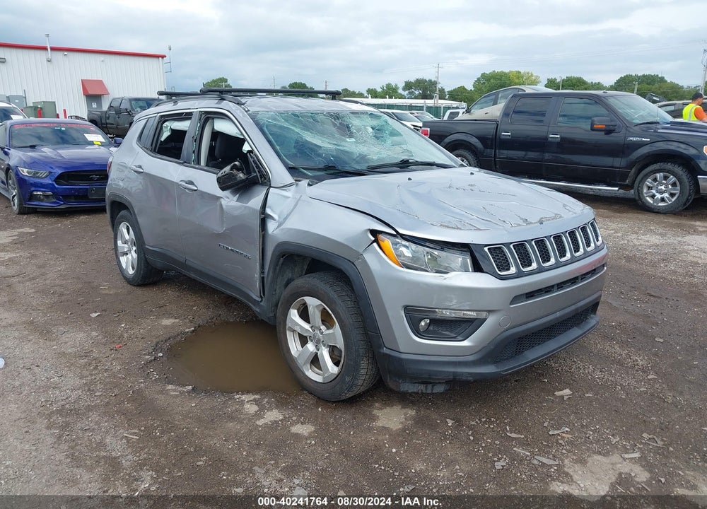 2018 JEEP COMPASS LATITUDE 4X4 VIN: 3C4NJDBB5JT199706
