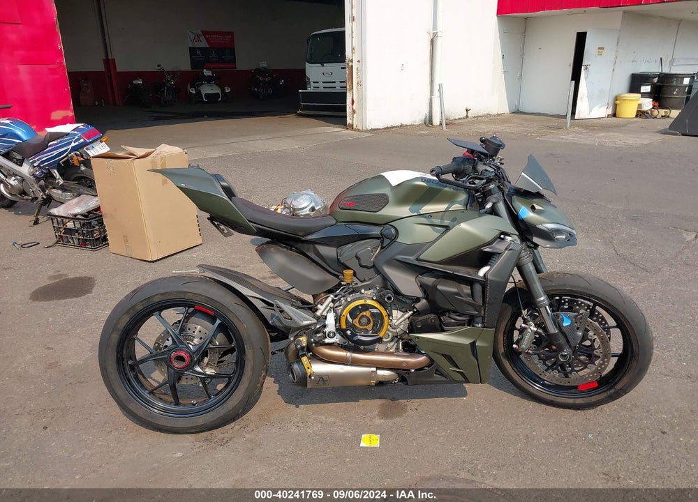 2023 DUCATI STREETFIGHTER V2 VIN: ZDMFAKYWXPB004331