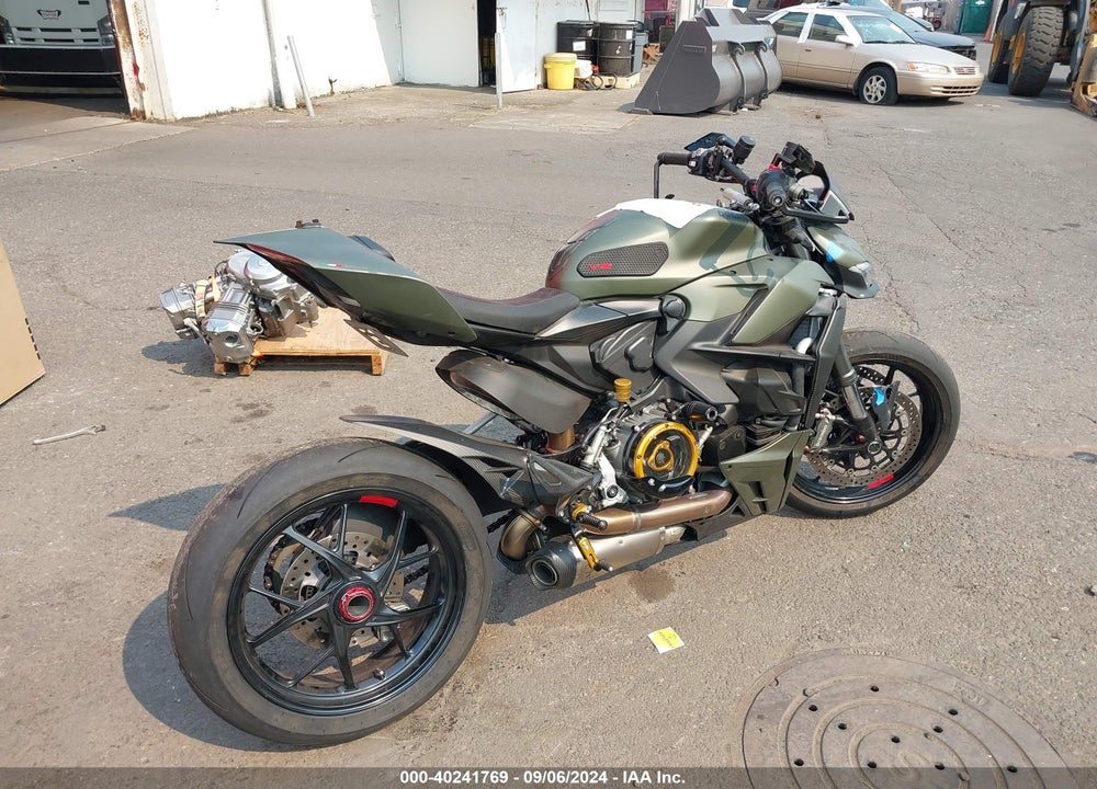 2023 DUCATI STREETFIGHTER V2 VIN: ZDMFAKYWXPB004331