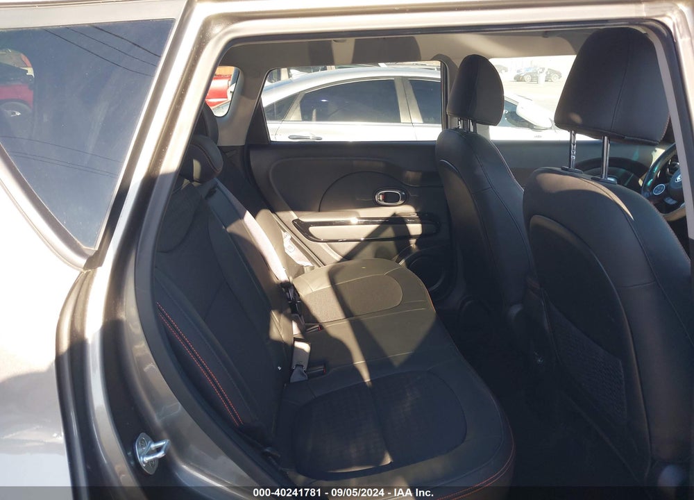 2018 KIA SOUL VIN: KNDJX3AA0J7541082