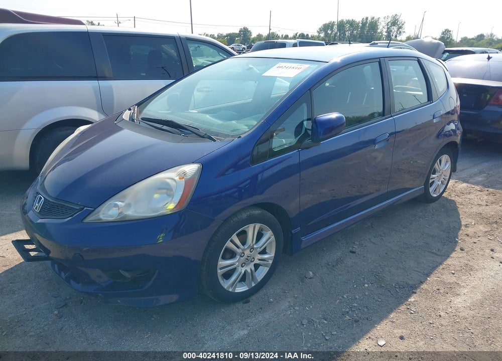 2011 HONDA FIT SPORT VIN: JHMGE8G54BC017142