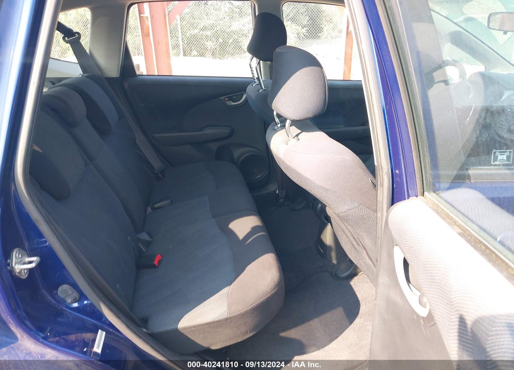 2011 HONDA FIT SPORT VIN: JHMGE8G54BC017142