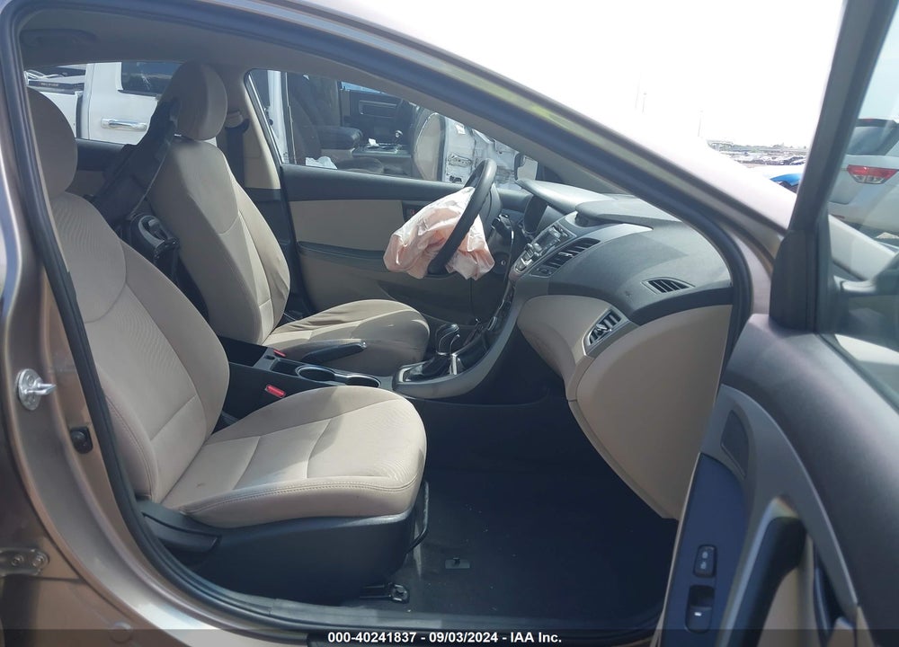2014 HYUNDAI ELANTRA VIN: 5NPDH4AEXEH456528