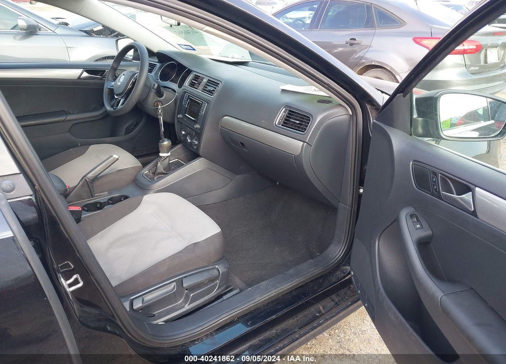 2017 VOLKSWAGEN JETTA 1.4T S VIN: 3VW167AJ5HM206911