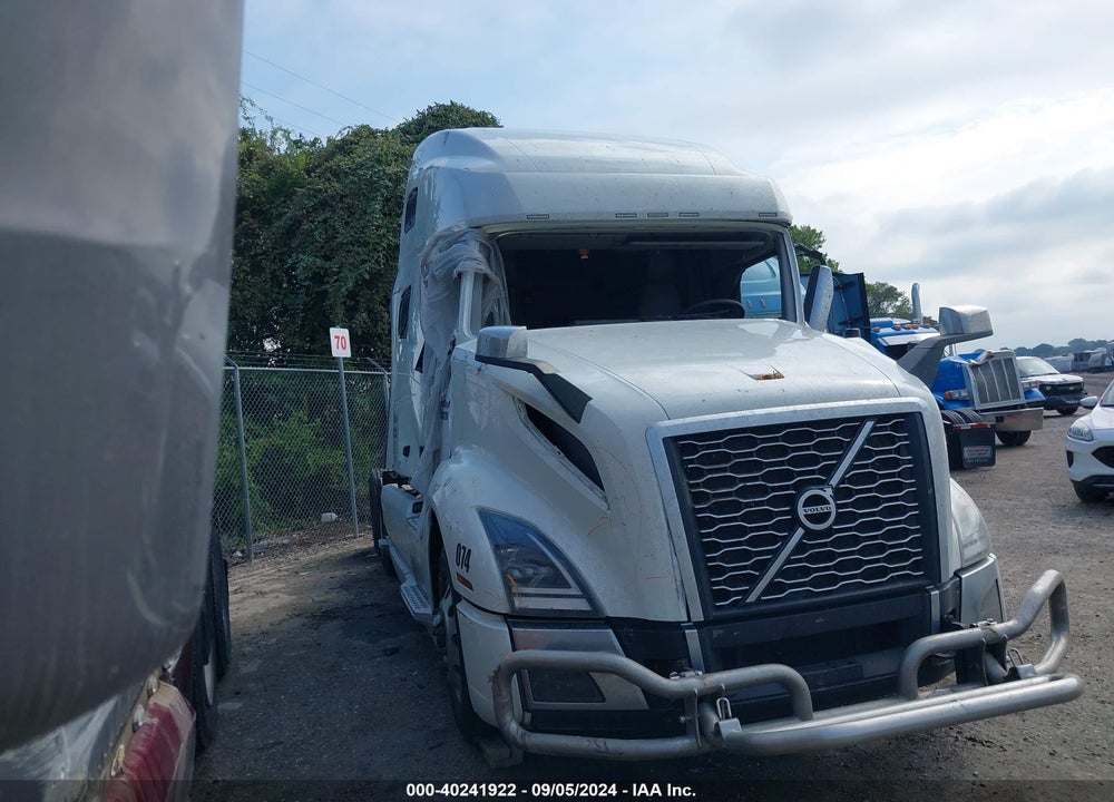 2023 VOLVO VNL VIN: 4V4NC9EH3PN337151