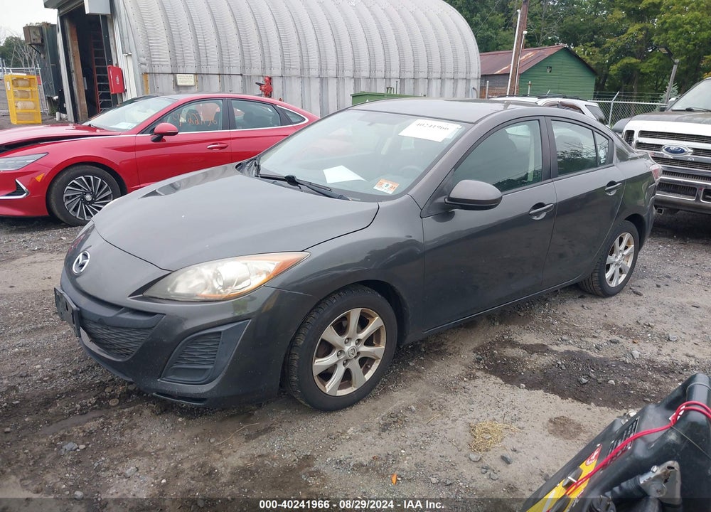 2011 MAZDA 3 I TOURING VIN: JM1BL1VG8B1397062