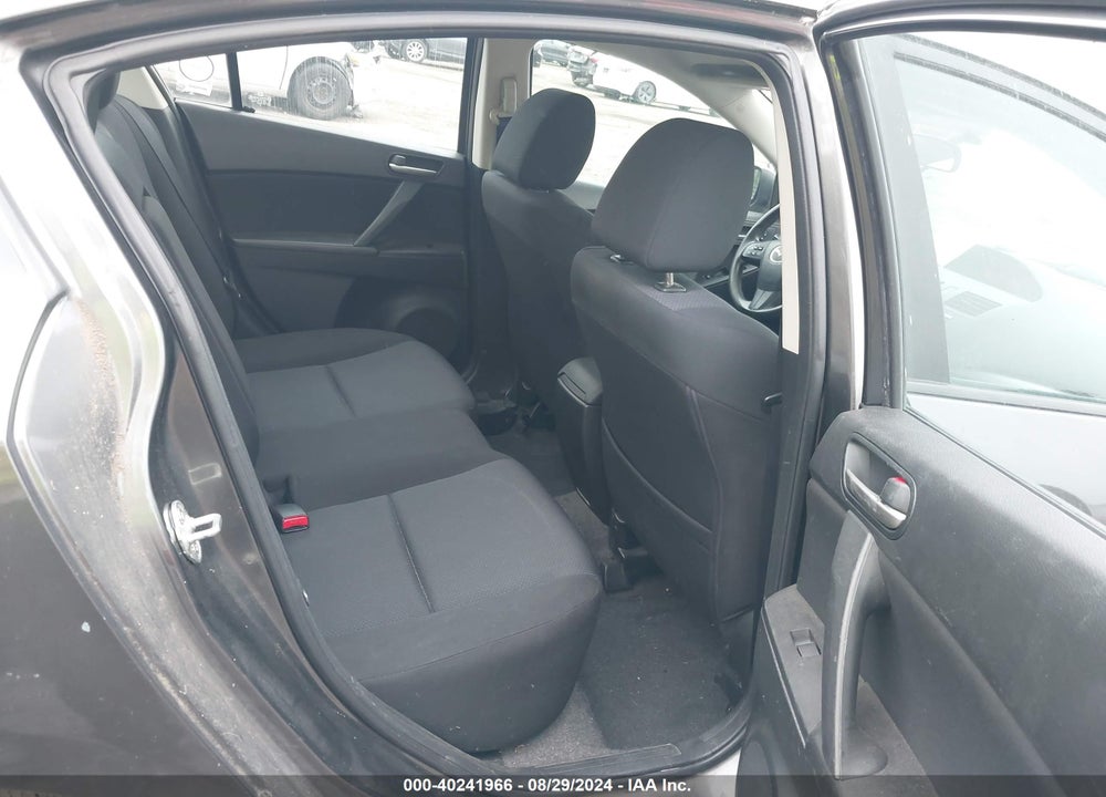 2011 MAZDA 3 I TOURING VIN: JM1BL1VG8B1397062