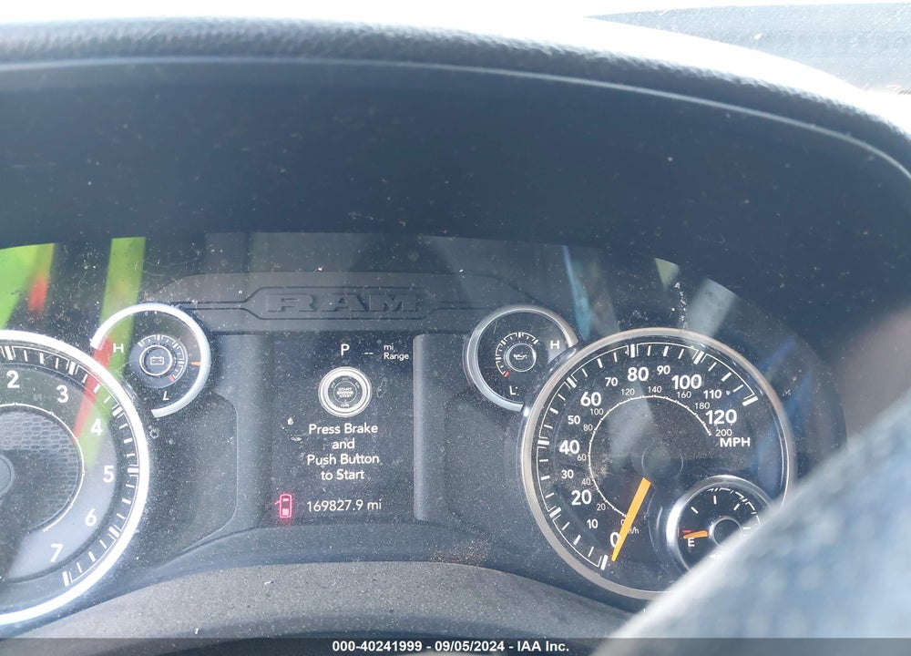 2019 RAM 2500 BIG HORN 4X4 6'4 BOX VIN: 3C6UR5DJ2KG693568