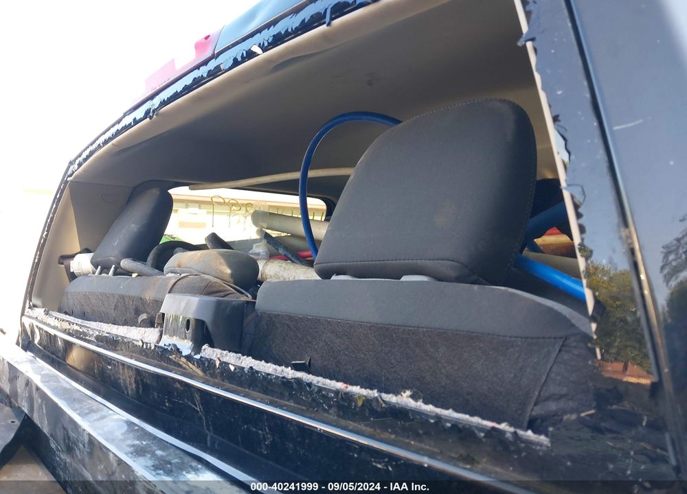 2019 RAM 2500 BIG HORN 4X4 6'4 BOX VIN: 3C6UR5DJ2KG693568