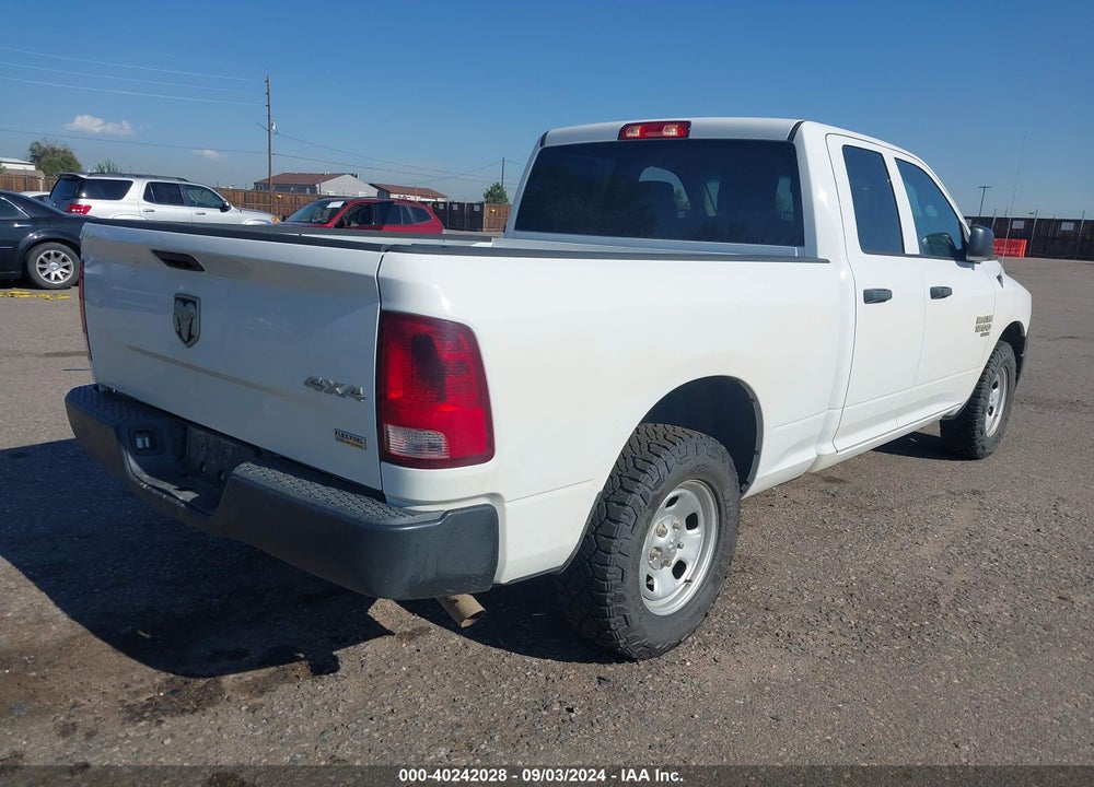 2019 RAM 1500 CLASSIC TRADESMAN QUAD CAB 4X4 6'4 BOX VIN: 1C6RR7FG8KS627487