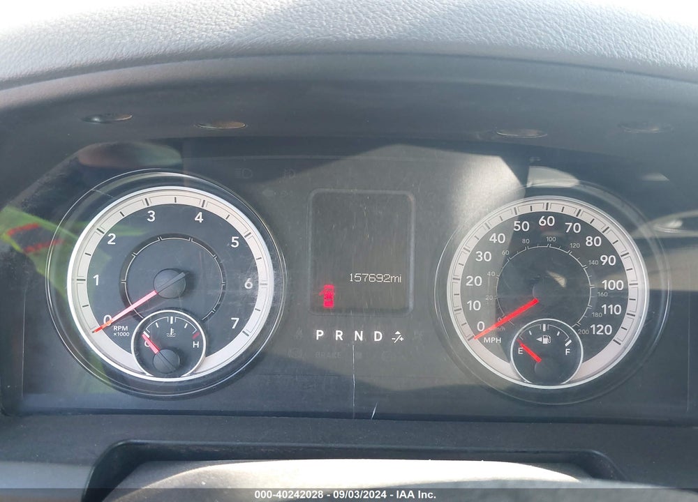 2019 RAM 1500 CLASSIC TRADESMAN QUAD CAB 4X4 6'4 BOX VIN: 1C6RR7FG8KS627487