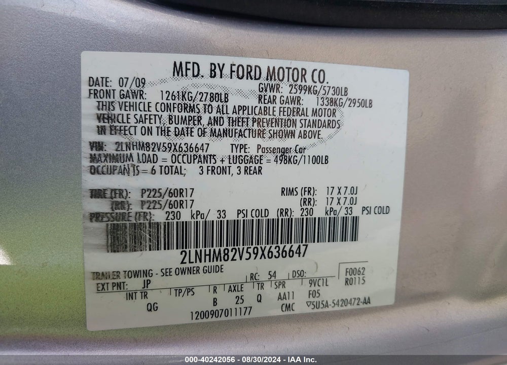 2009 LINCOLN TOWN CAR VIN: 2LNHM82V59X636647
