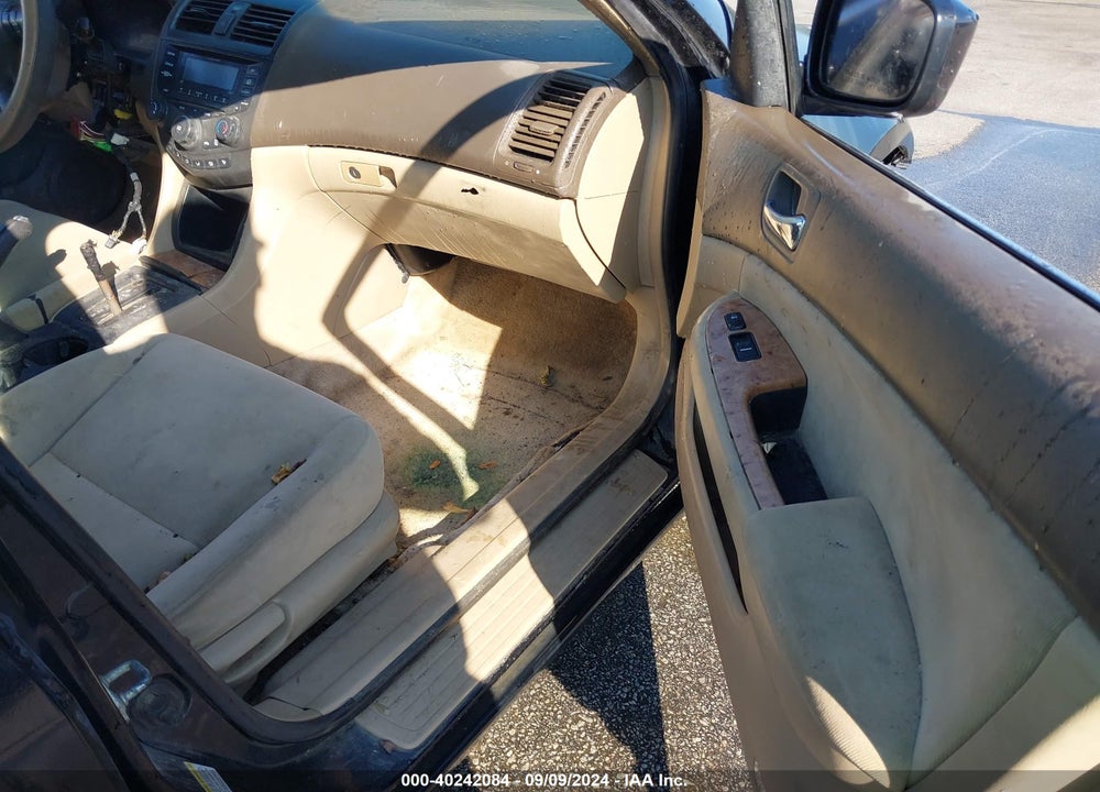 2004 HONDA ACCORD 2.4 EX VIN: 1HGCM56624A071034
