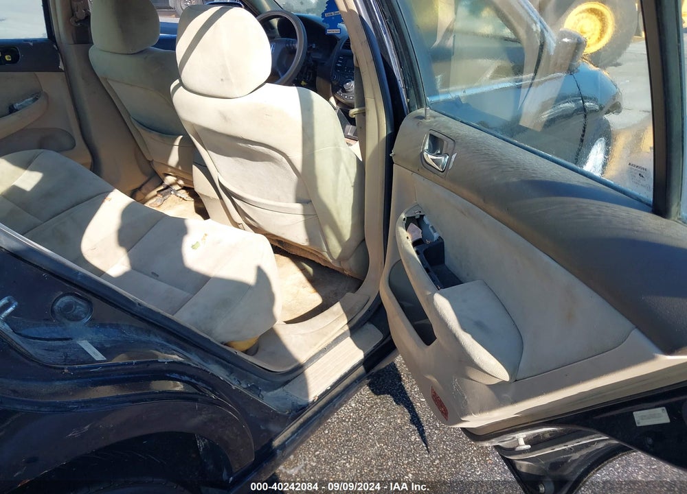 2004 HONDA ACCORD 2.4 EX VIN: 1HGCM56624A071034