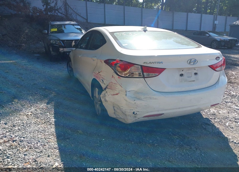 2013 HYUNDAI ELANTRA GLS VIN: 5NPDH4AEXDH275654