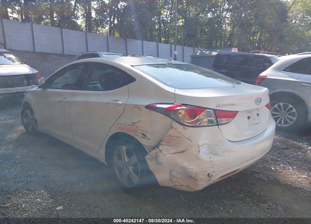 2013 HYUNDAI ELANTRA GLS VIN: 5NPDH4AEXDH275654