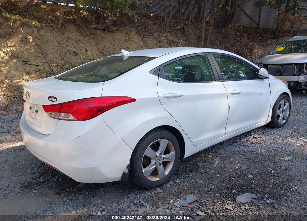 2013 HYUNDAI ELANTRA GLS VIN: 5NPDH4AEXDH275654