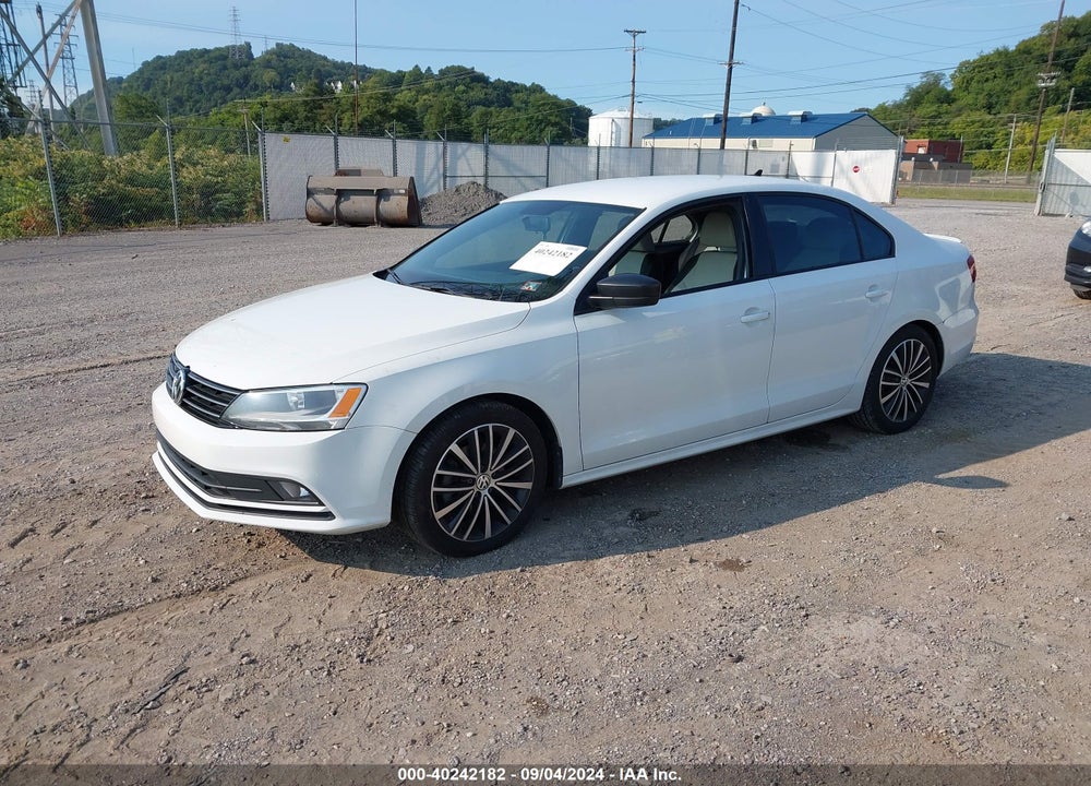 2016 VOLKSWAGEN JETTA 1.8T SPORT VIN: 3VWD17AJ1GM228429