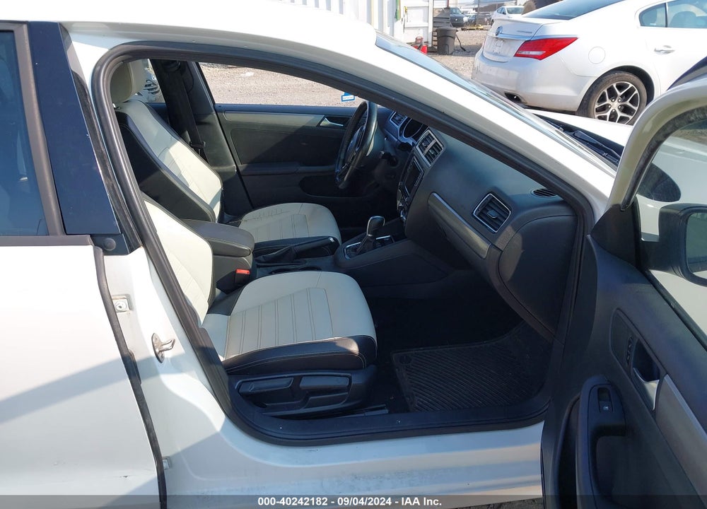 2016 VOLKSWAGEN JETTA 1.8T SPORT VIN: 3VWD17AJ1GM228429
