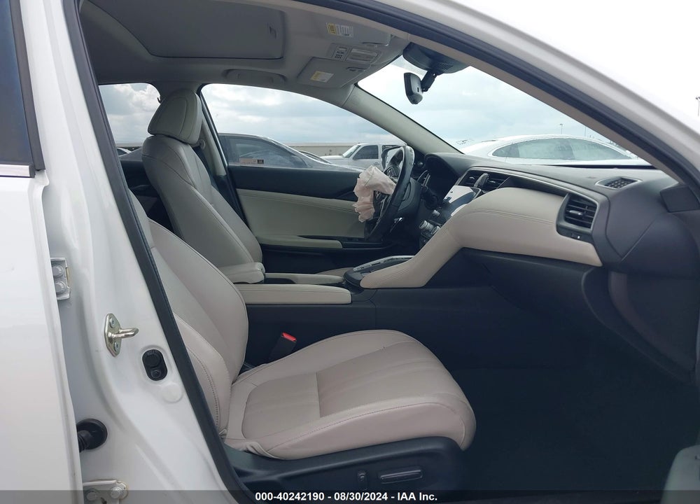 2020 HONDA INSIGHT TOURING VIN: 19XZE4F99LE010415