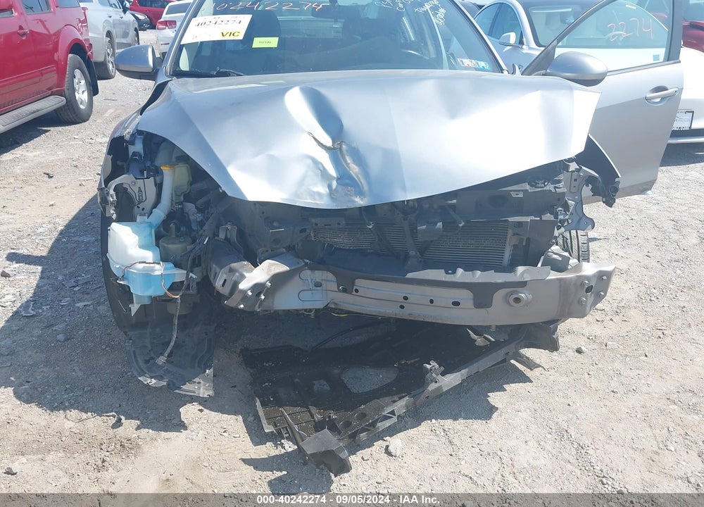 2010 MAZDA 3 I TOURING VIN: JM1BL1SG2A1184420