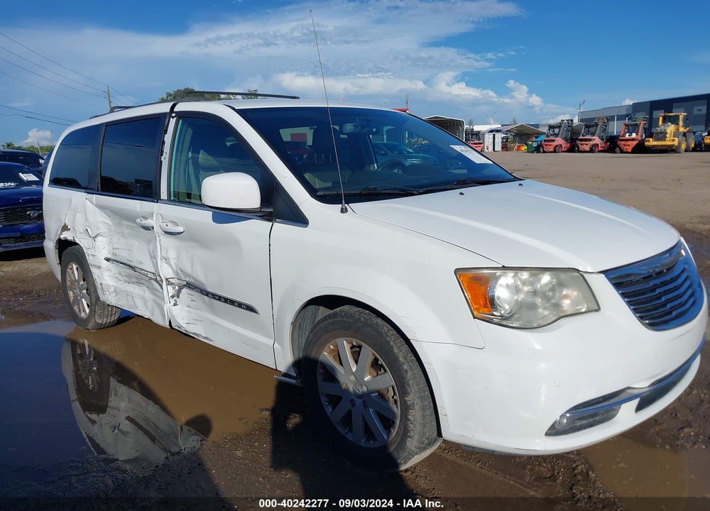 2014 CHRYSLER TOWN & COUNTRY TOURING VIN: 2C4RC1BG0ER220671