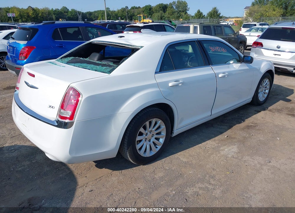 2014 CHRYSLER 300 VIN: 2C3CCAAG5EH119868