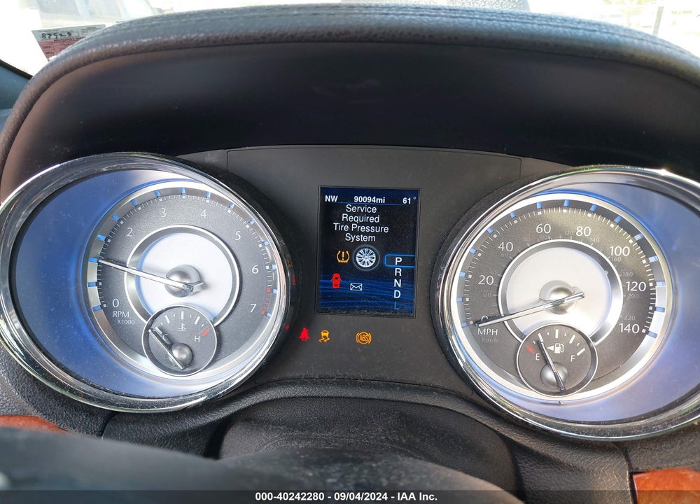 2014 CHRYSLER 300 VIN: 2C3CCAAG5EH119868