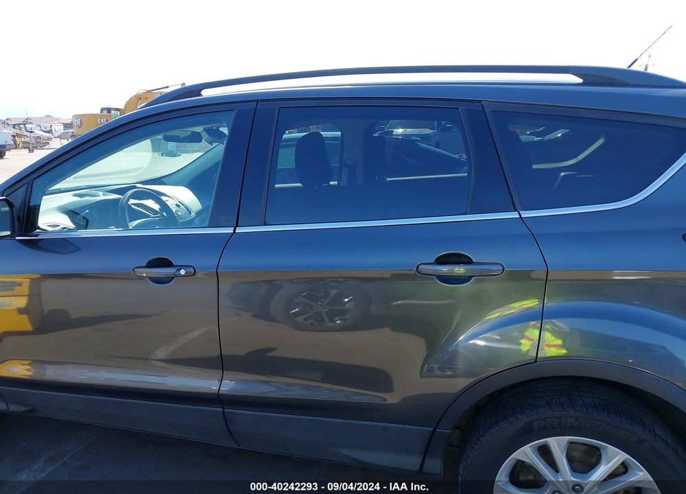 2018 FORD ESCAPE SE VIN: 1FMCU9GD9JUB15247