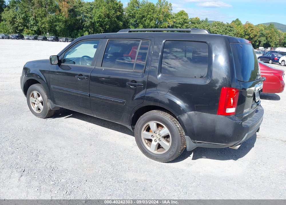 2010 HONDA PILOT EX-L VIN: 5FNYF4H56AB034617