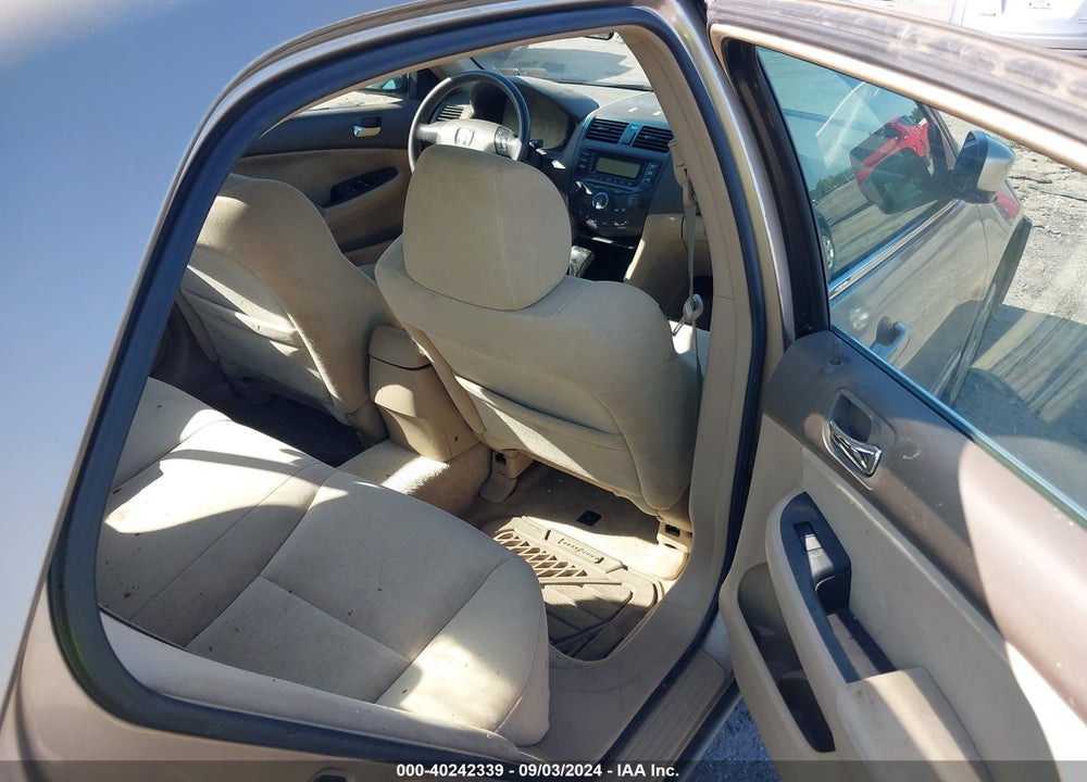 2005 HONDA ACCORD 2.4 LX VIN: 1HGCM56405A124913