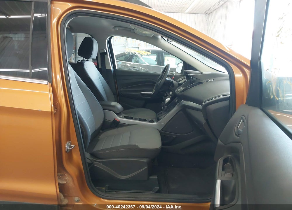 2016 FORD ESCAPE SE VIN: 1FMCU9GX5GUA84842