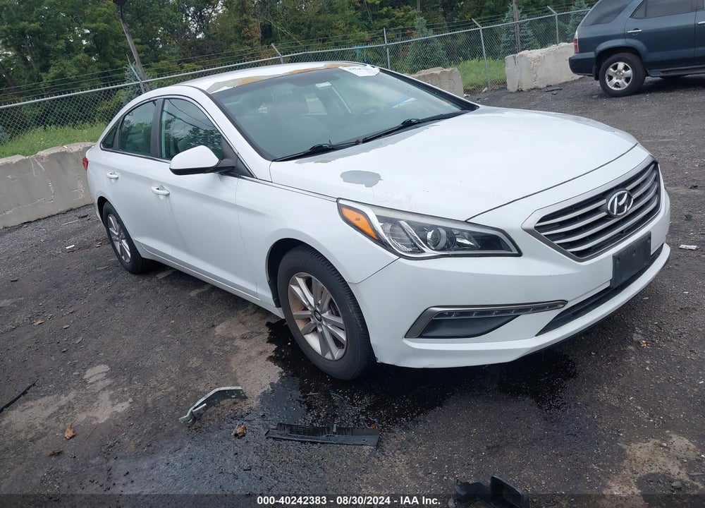 2015 HYUNDAI SONATA SE VIN: 5NPE24AF3FH132921