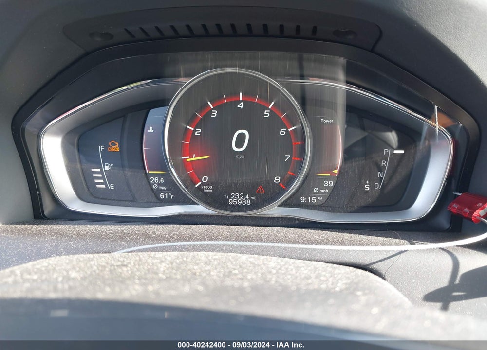 2017 VOLVO XC60 T5 INSCRIPTION VIN: YV440MRU0H2032216