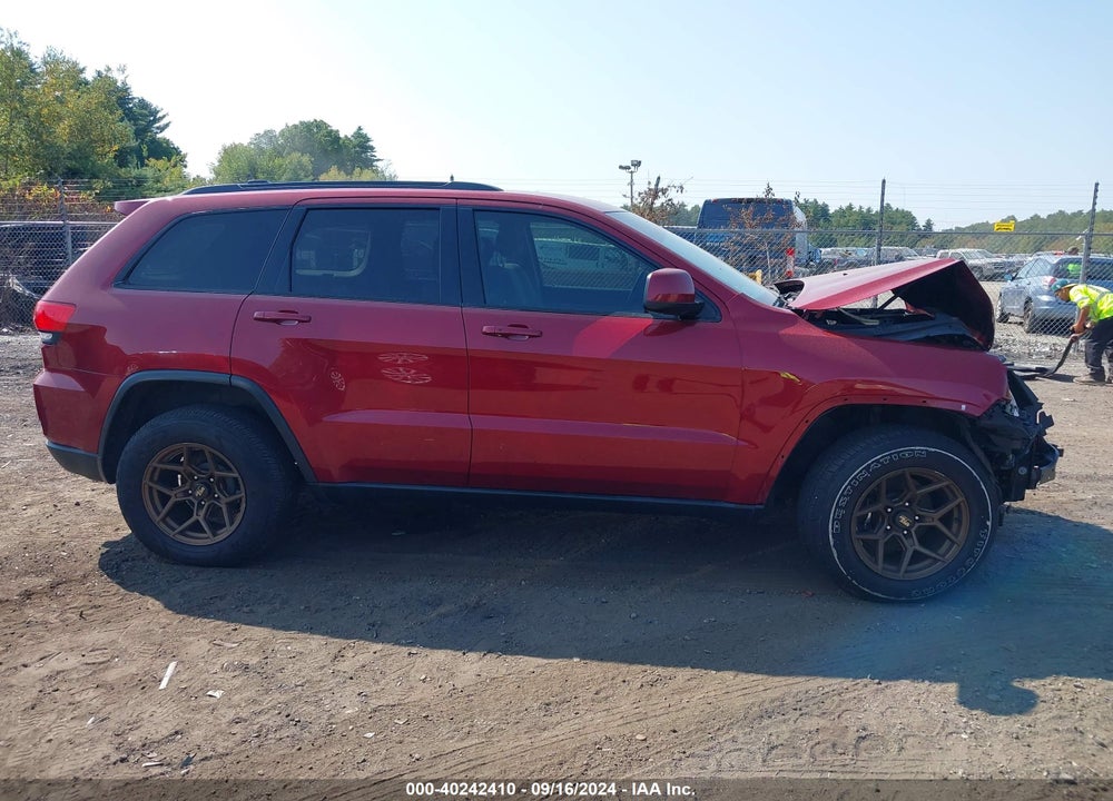 2014 JEEP GRAND CHEROKEE LAREDO VIN: 1C4RJFAG4EC392196