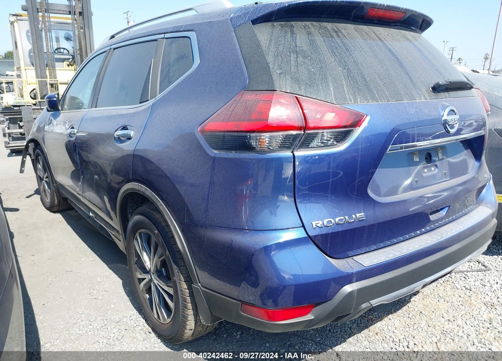 2017 NISSAN ROGUE SL VIN: 5N1AT2MT2HC860130