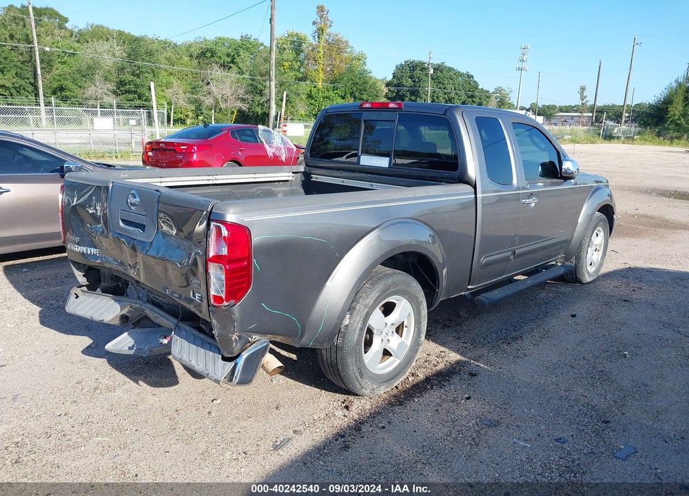 2008 NISSAN FRONTIER LE VIN: 1N6AD06U88C417795