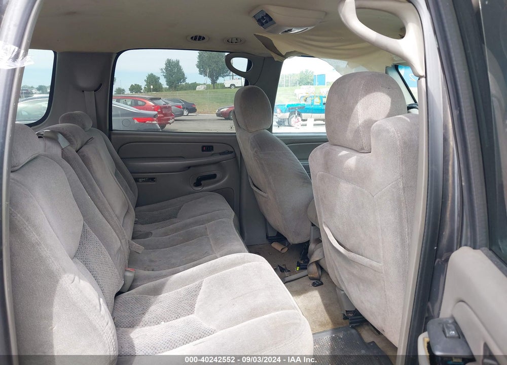 2005 CHEVROLET SUBURBAN 1500 LS VIN: 3GNFK16Z15G123543